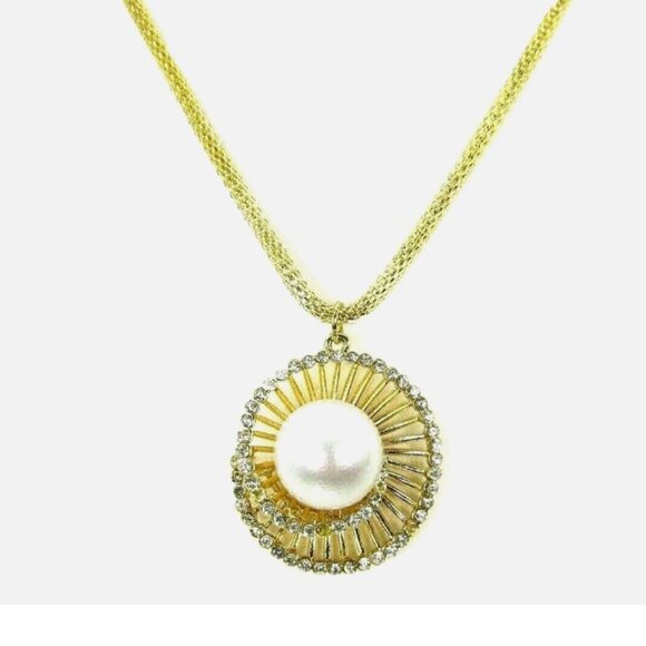Pearl and crystal gold swirl pendant necklace with large white pearl - Picture 1 of 8